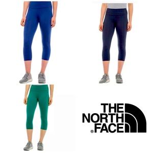 The North Face Women's Hatha Capri Pants bundle